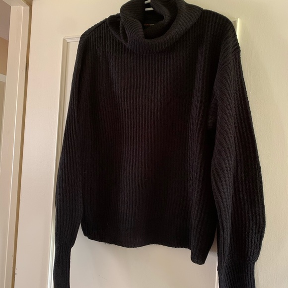 NWT Black Balloon Sleeve Sweater - Fashion Nova - Picture 2 of 3